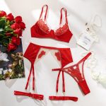Sexy Mesh Embroidery Splicing Bra Set Women's Gathered Tempting Lingerie Four-Piece Set - Image 9