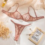 Thin Large Chest Minimizer Sexy French Mesh Plaid Bra Lingerie Set with Gathered Transparent Design - Image 7