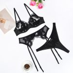 Embroidered and spliced sexy lingerie set perspective style garter belt three piece set - Image 4