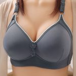 Comfortable Wire-Free Bra for Plus-Size Women, Three-Row Three-Button Design, Lightweight and Breathable, Breast-Supporting Underwear for Mature Ladies - Image 6